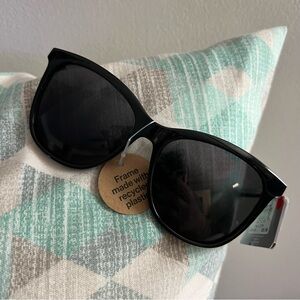 #38 Falls Creek Men’s Stylish Black Sunglasses